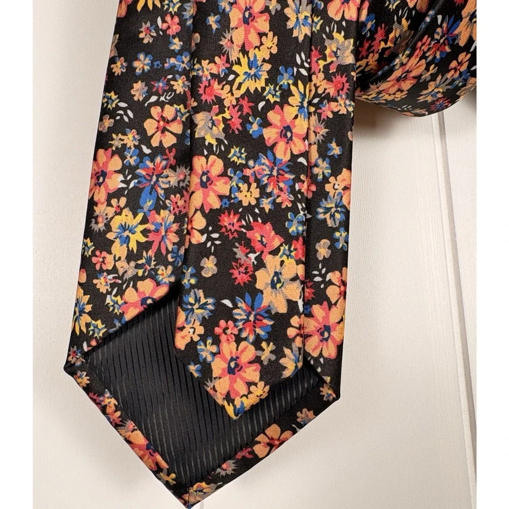 Barry Wang 100% Silk Black Floral Mens Tie Hand Tailored Italy Wedding 60